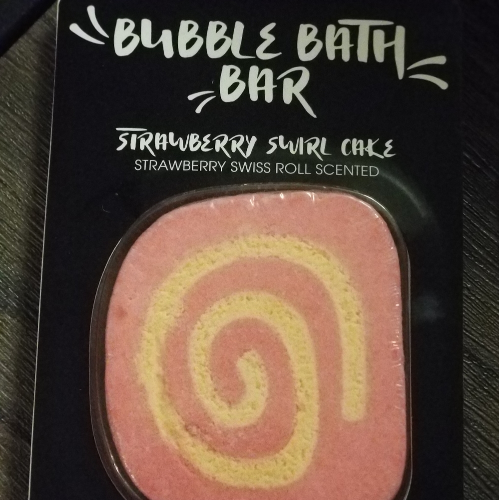 Bubble Bath Bar Strawberry Swirl Cake